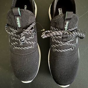 Mens Adidas sneakers - brand new